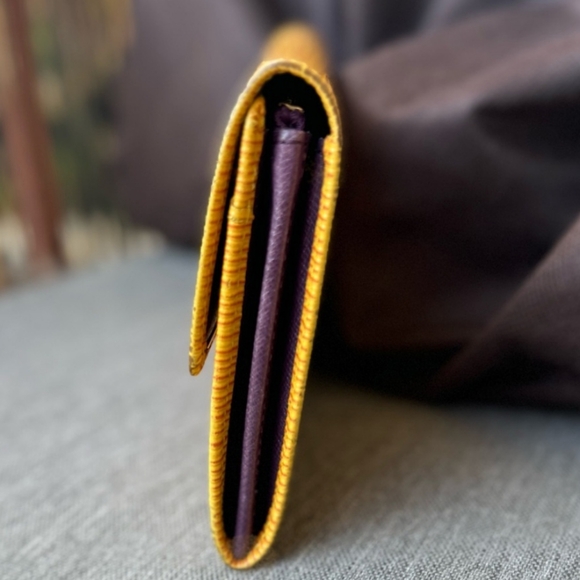 Louis Vuitton Epi long wallet - Picture 13 of 14